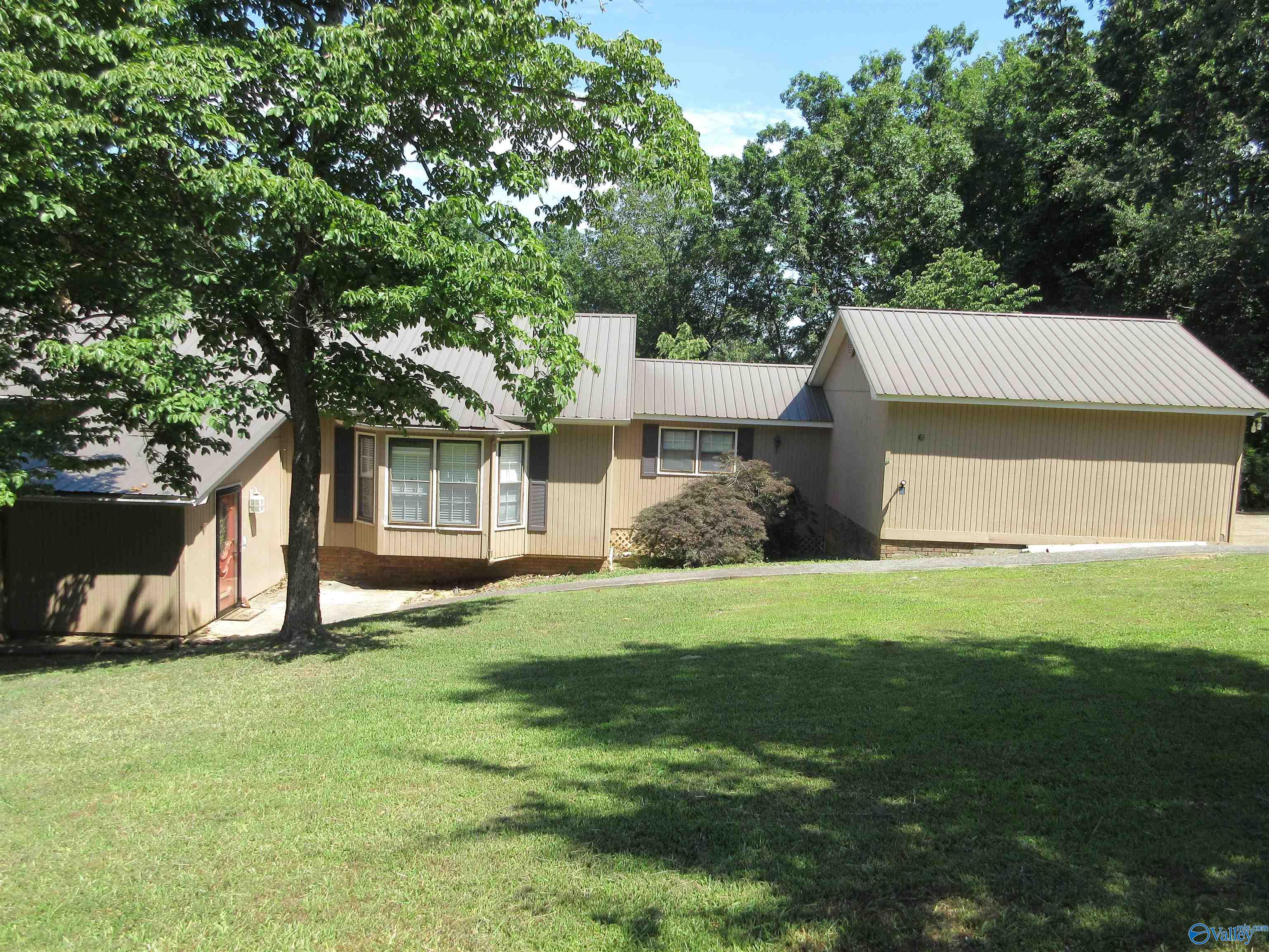 109 Colonial Drive, Scottsboro, Alabama image 23