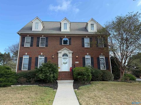 Homes For Sale - 258 Cheswick Drive<br/> Madison, AL 35757