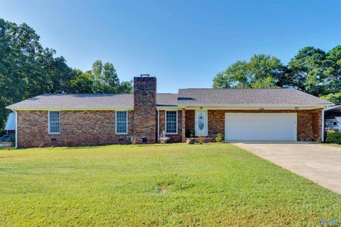 Homes For Sale - 1609 Byron Road<br/> Scottsboro, AL 35769
