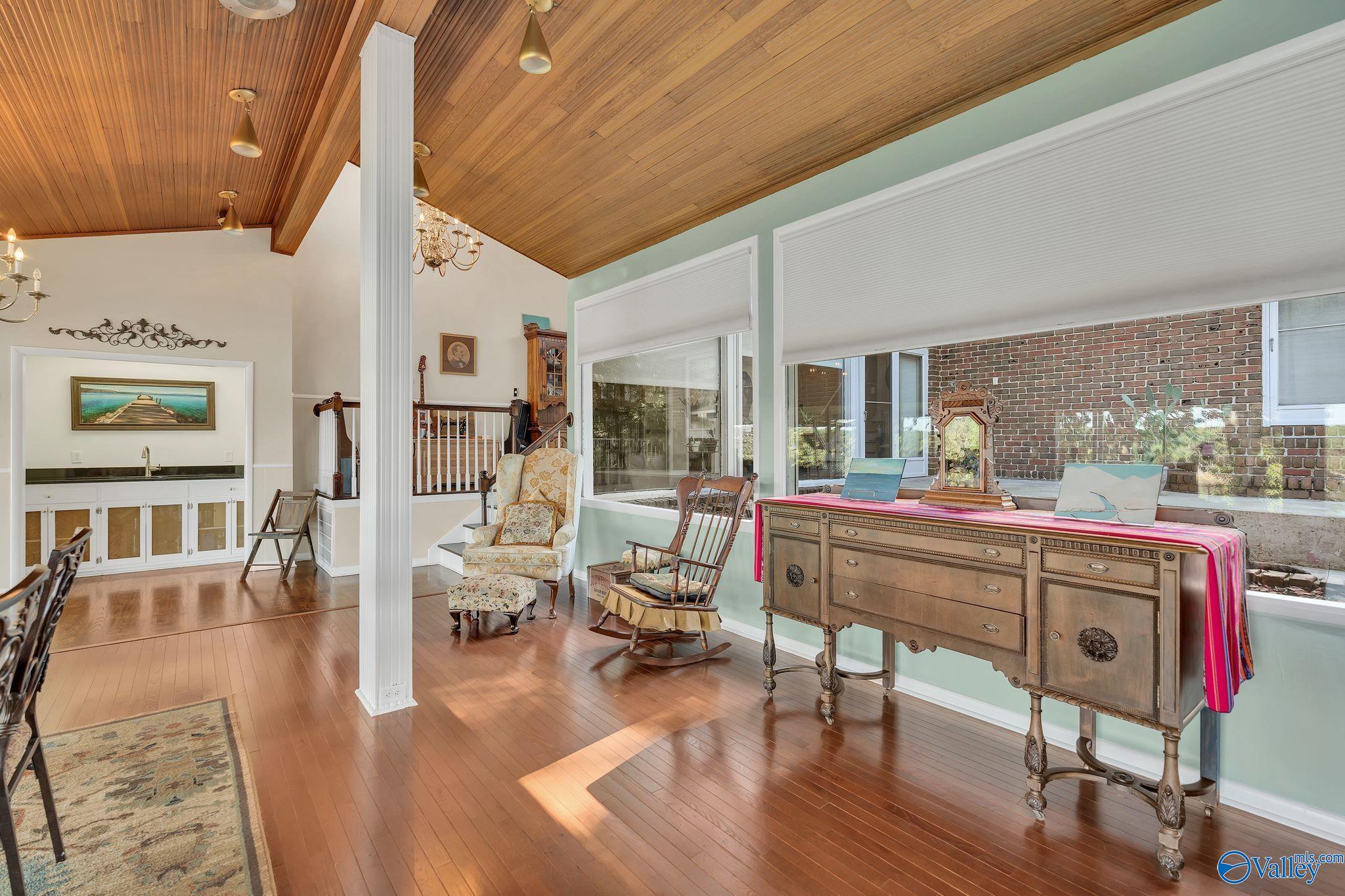 411 Darby Avenue, Sheffield, Alabama image 17
