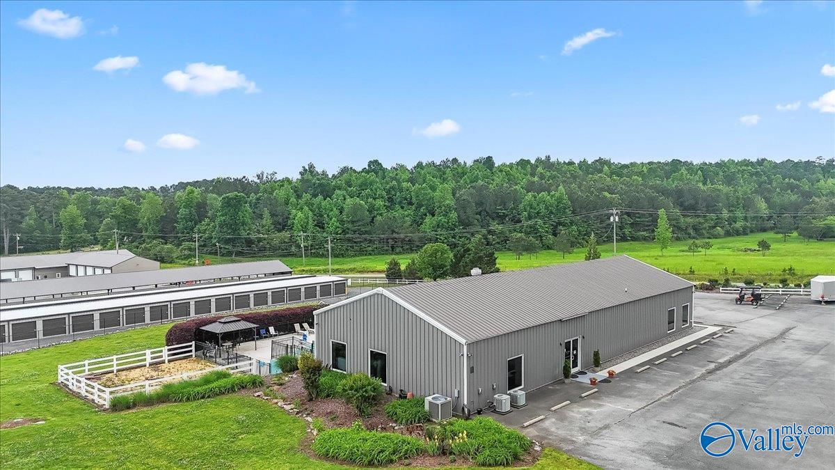 1727 Convict Camp Road, Guntersville, Alabama image 11