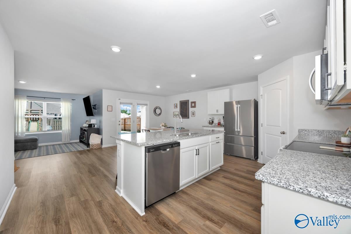 9957 Sequoyah Cove Drive