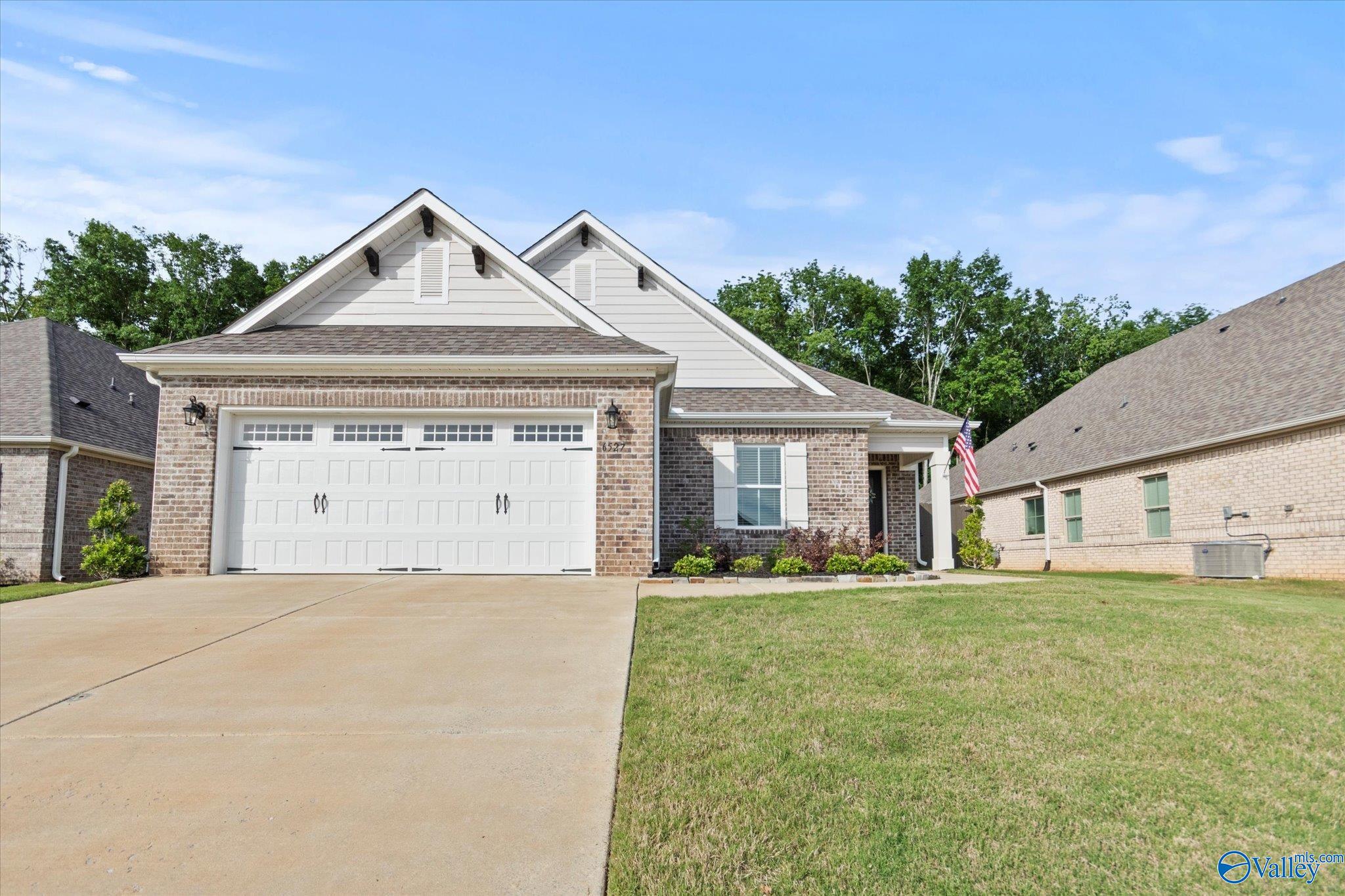 6527 Oak Meadow Drive, Owens Cross Roads, Alabama image 2