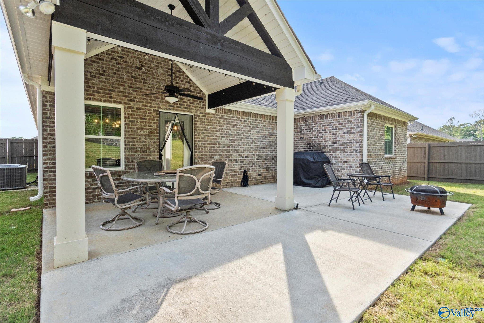 6527 Oak Meadow Drive, Owens Cross Roads, Alabama image 32