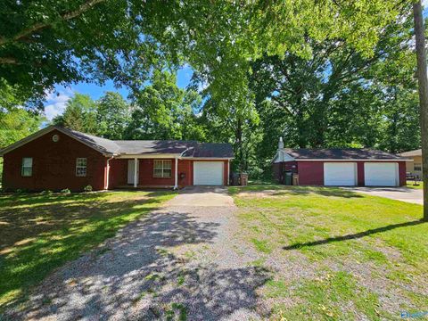 Homes For Sale - 829 Busbey Road<br/> Decatur, AL 35603
