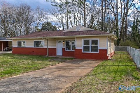 Homes For Rent - 2423 Medaris Road<br/> Huntsville, AL 35810
