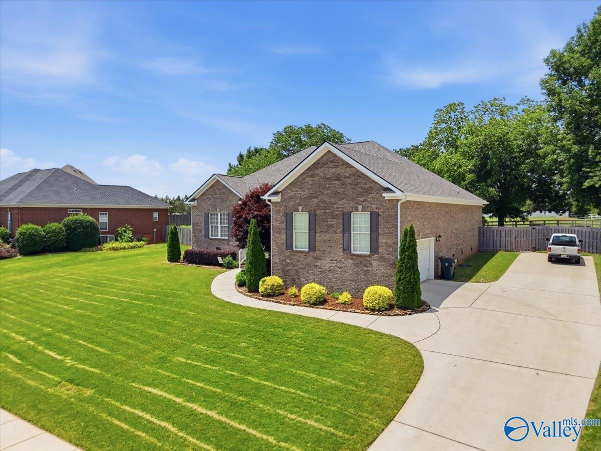 307 Sunnyslope Trail