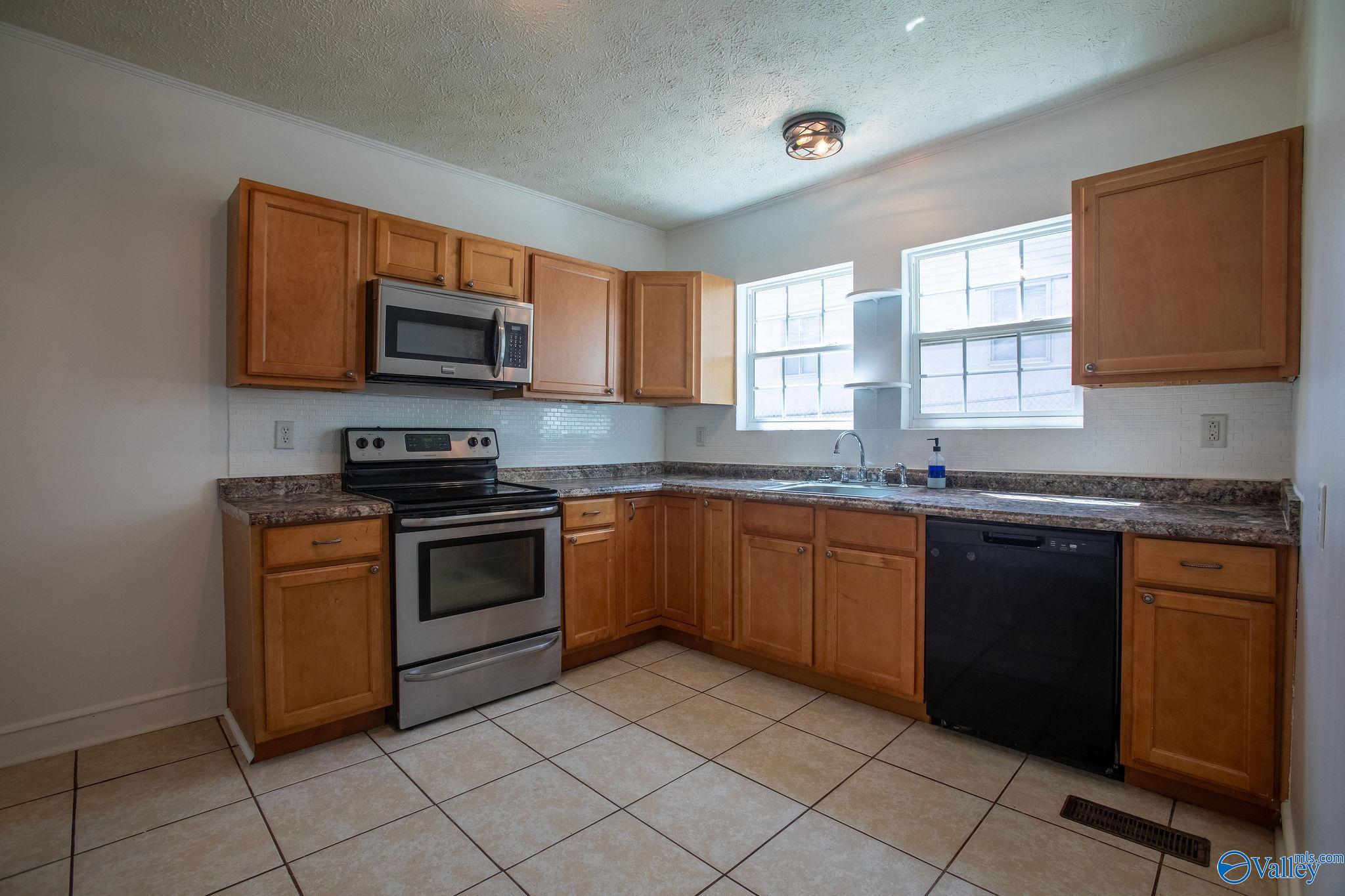 413 W 50th Street, Anniston, Alabama image 31