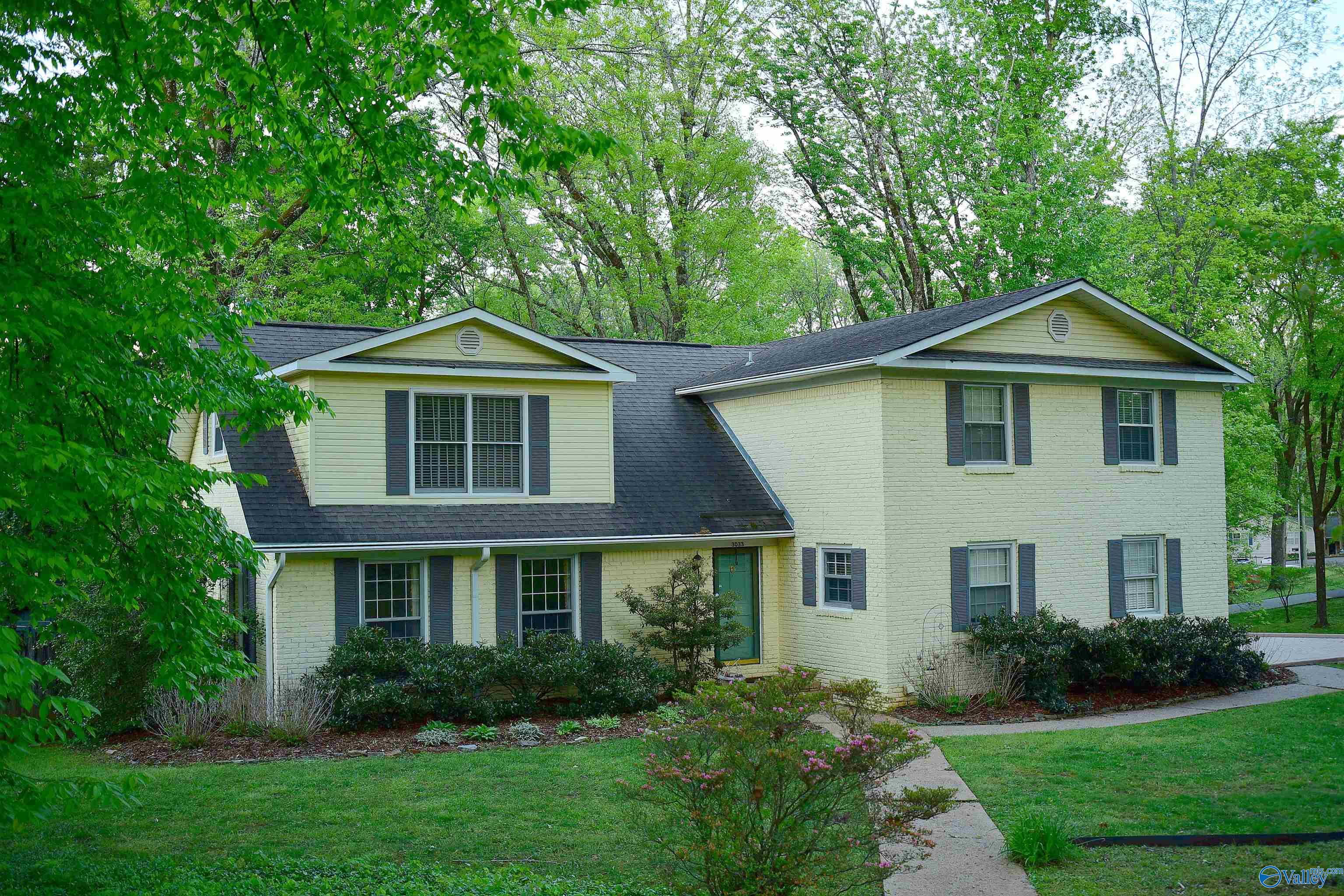 3033 Heatherhill Drive SE, Huntsville, AL 35802 | MLS 21913620
