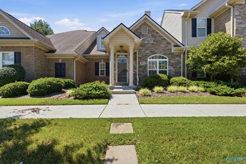 Townhouse For Rent - 1003 Scarlet Woods<br/> Madison County, Huntsville, AL 35806