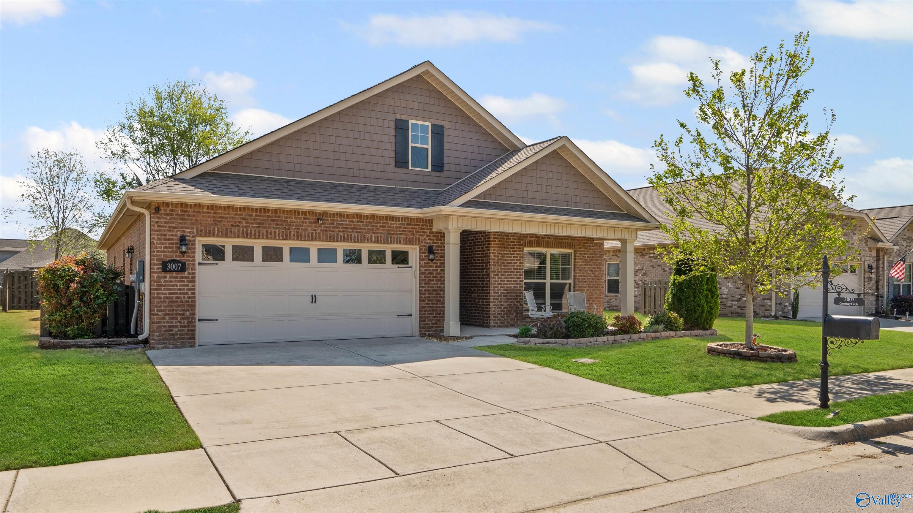 3007 Greenway Circle, Owens Cross Roads, Alabama image 2