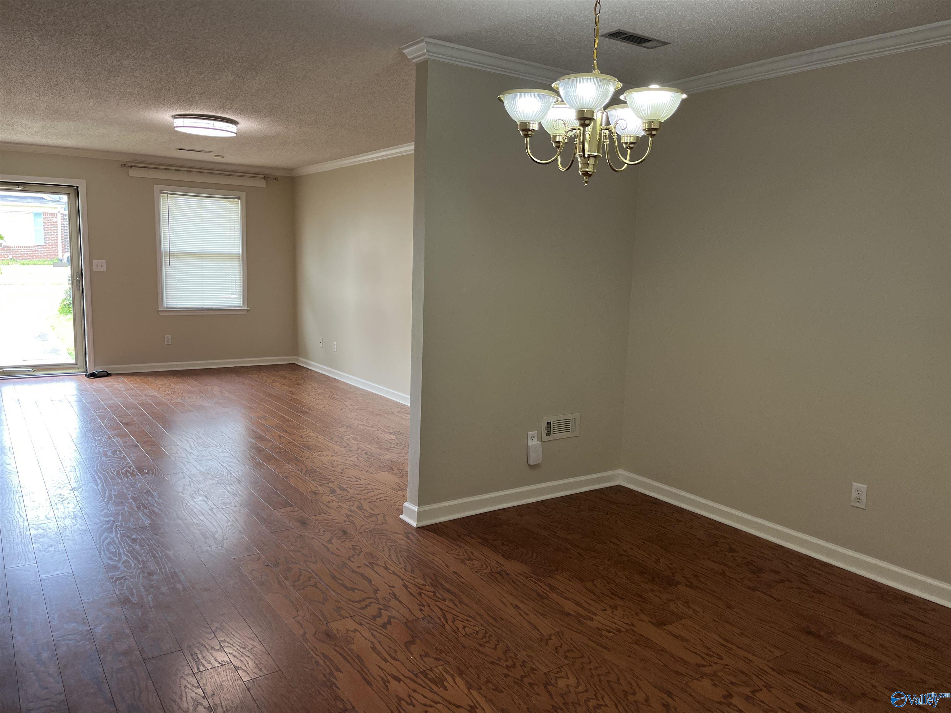 320 Chestnut Street, Hartselle, Alabama image 3