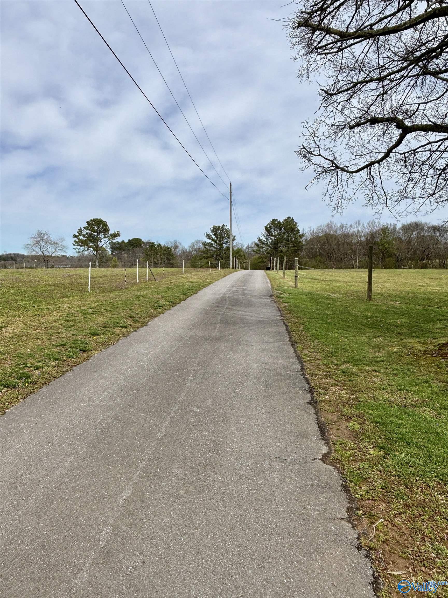 3305 Hustleville Road, Albertville, Alabama image 17