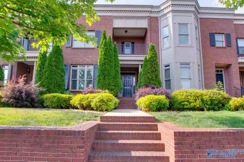 Townhouse For Rent - 6421 NW Lincoln Park Place<br/> Madison County, Huntsville, AL 35806