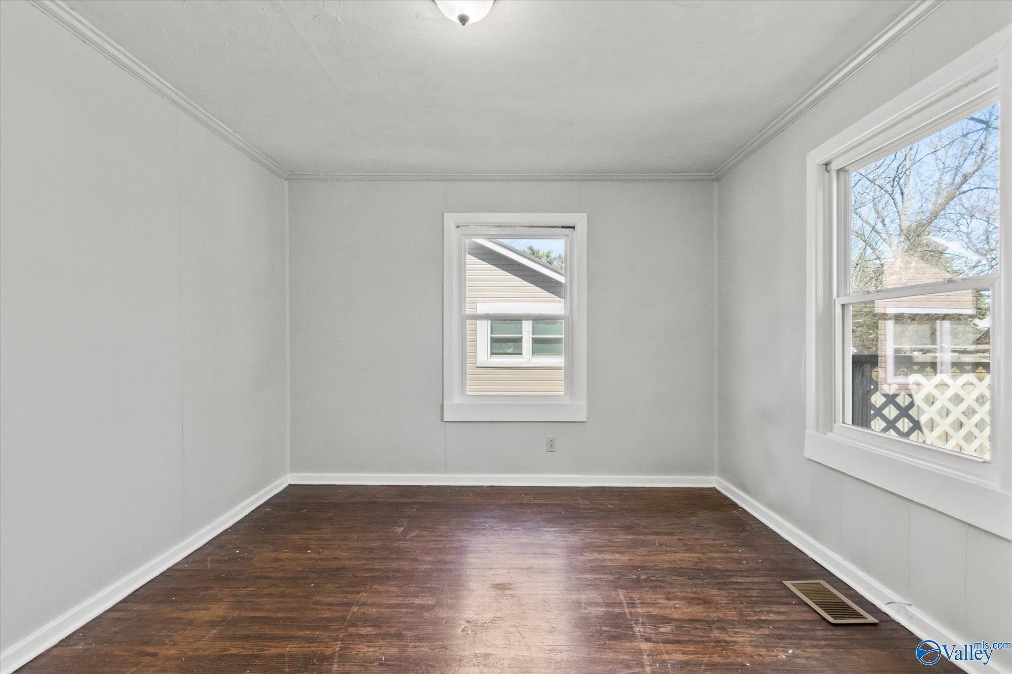 1708 Loring Avenue, Decatur, Alabama image 17