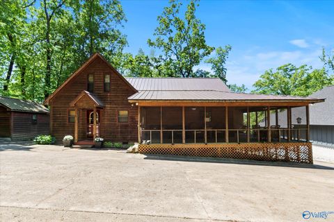 Homes For Sale - 6429 Casteel Lane<br/> Limestone County, Athens, AL 35611