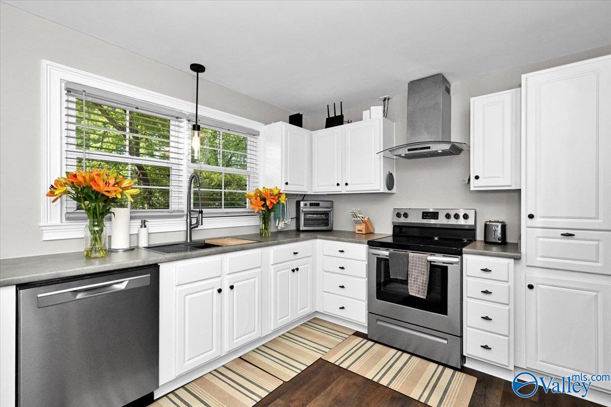 1319 Sheraton Street SE