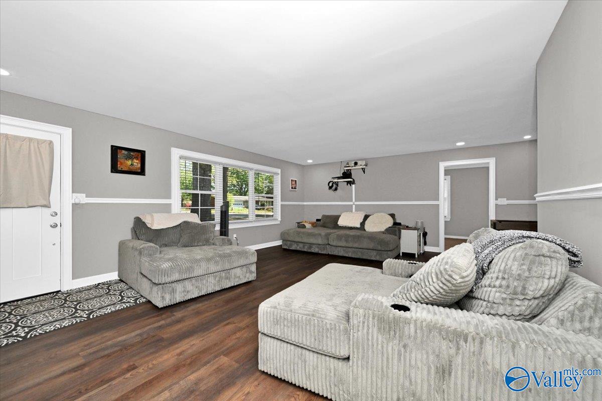 1319 Sheraton Street SE