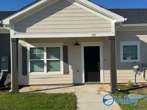 Townhouse For Rent - 119 Foster Way Drive #119<br/> Huntsville, AL 35806