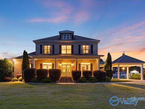 Photo of 272 Maple Road, New Hope, AL 35760 (MLS # 21917132)