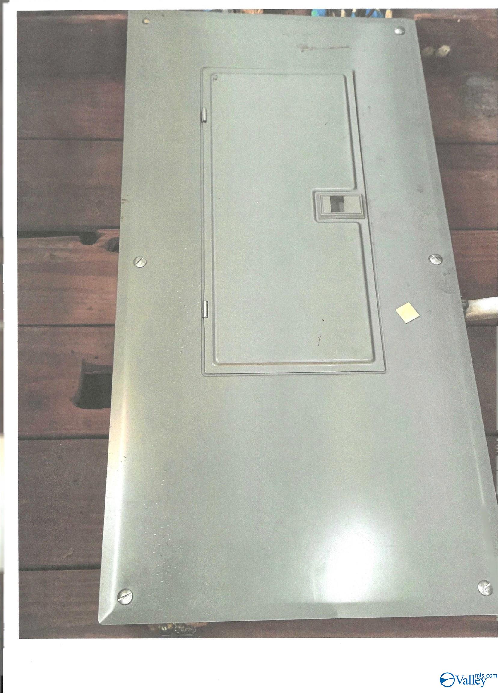 Huntsville, Alabama 35811, United States, 3 Bedrooms Bedrooms, ,2 BathroomsBathrooms,Residential,Pending,85276