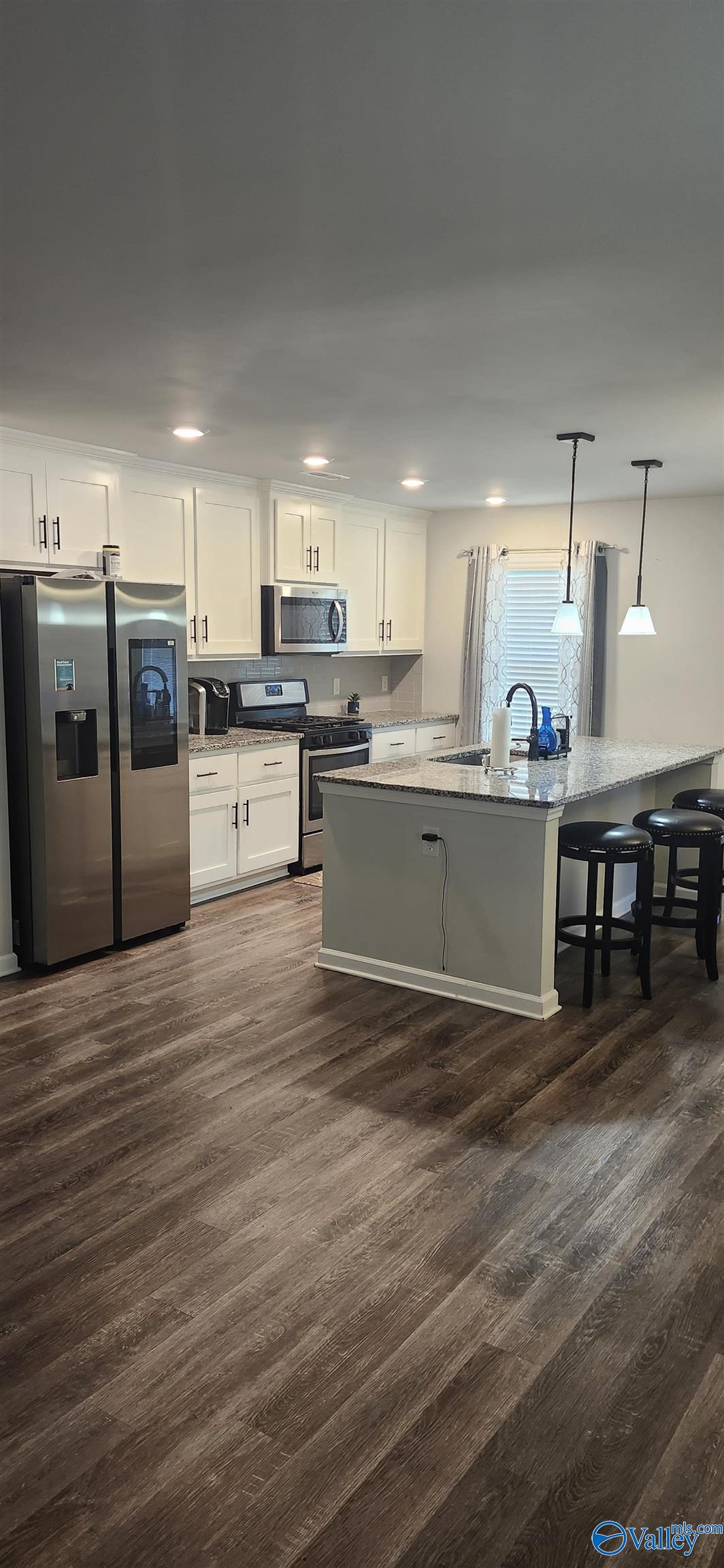 100 Huffman Street - Photo 2