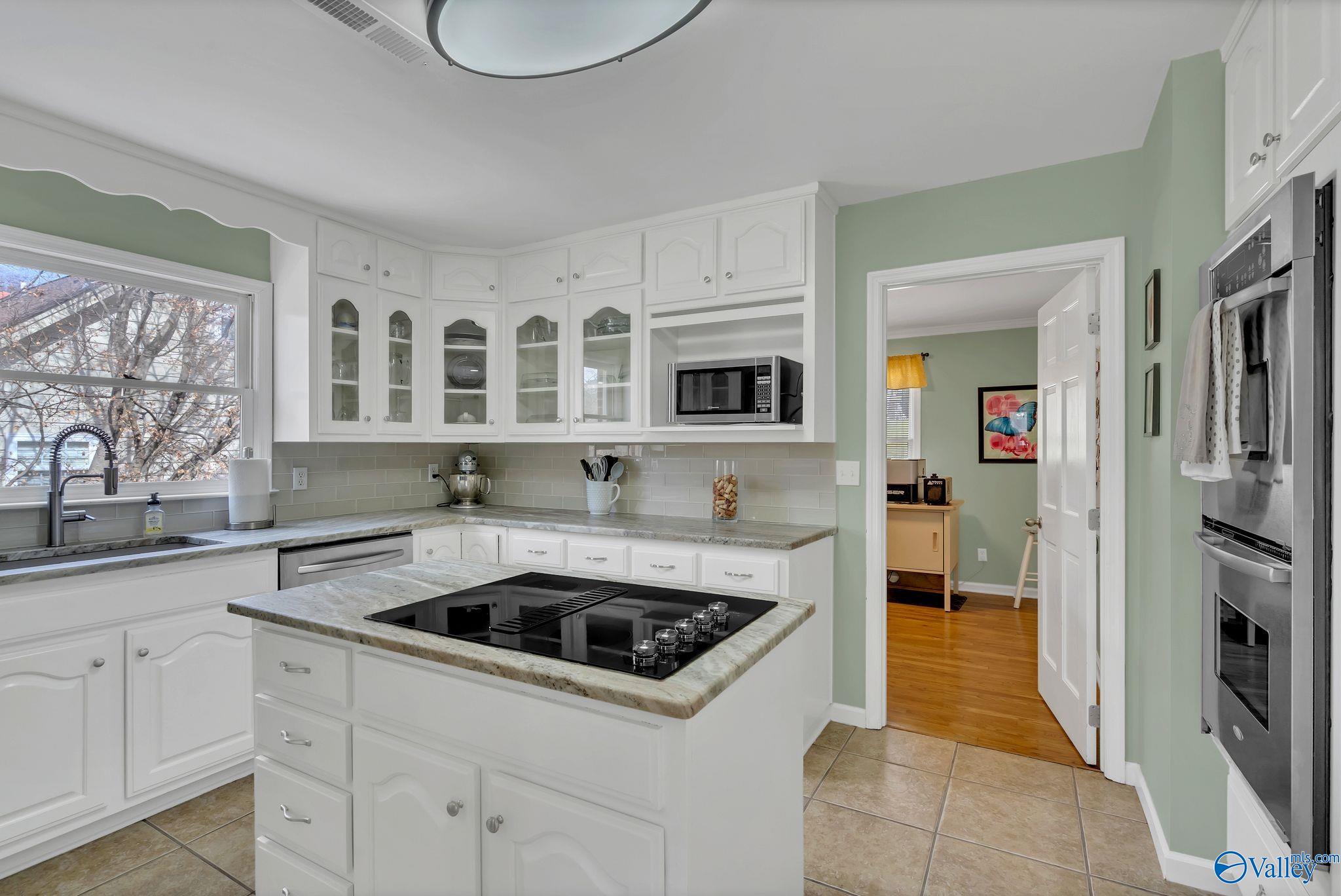 3515 Colonial Drive, Guntersville, Alabama image 14