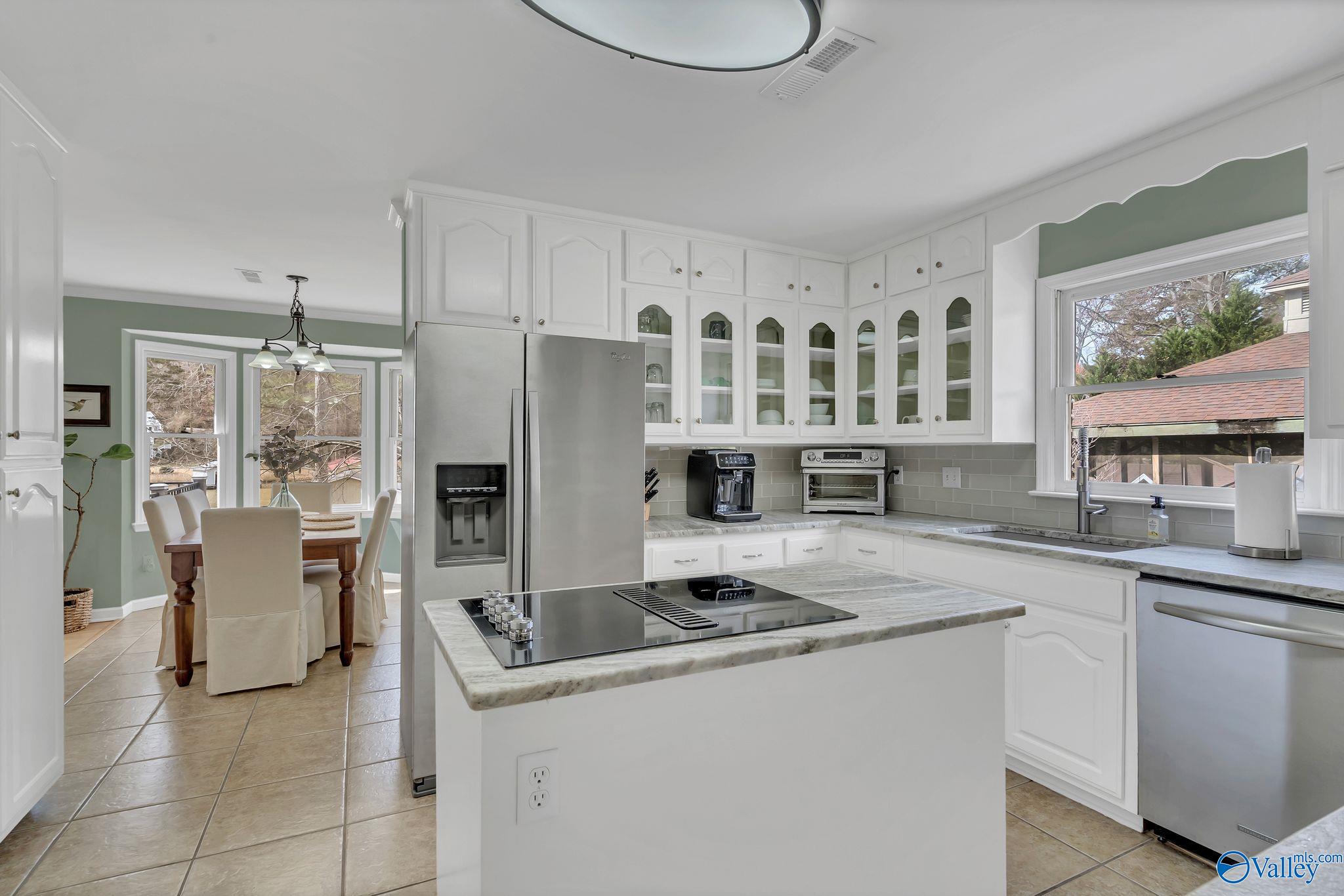 3515 Colonial Drive, Guntersville, Alabama image 16