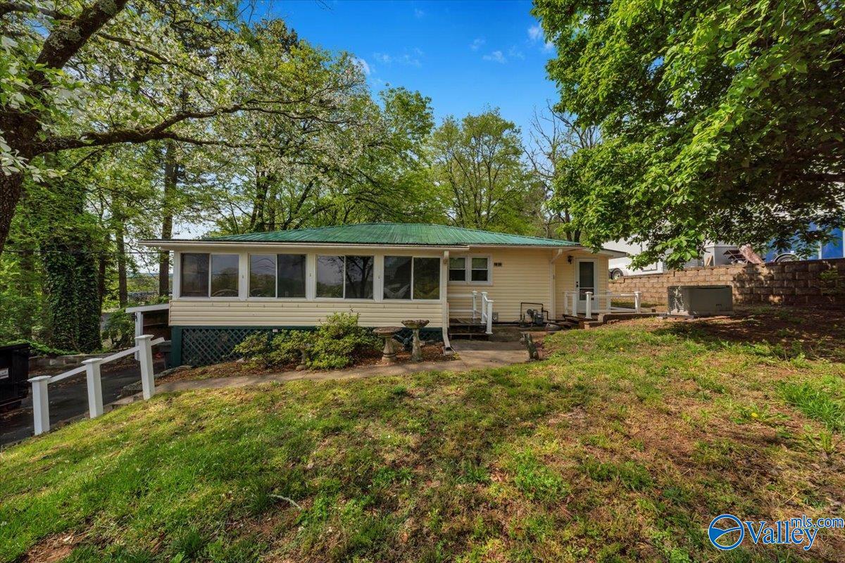 103 Beard Street, Scottsboro, Alabama image 1