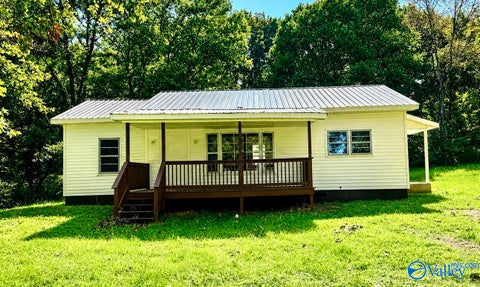Homes For Sale - 772 East Mckinney Avenue<br/> Albertville, AL 35950