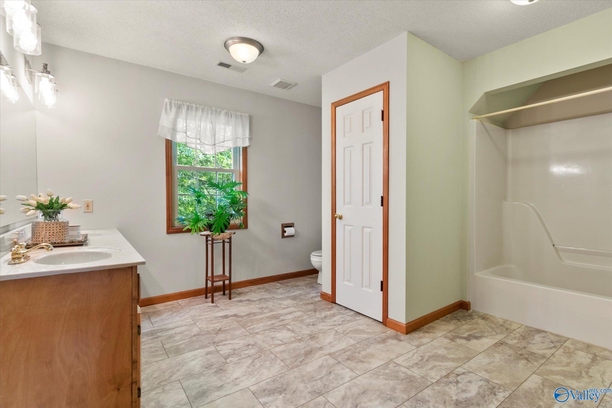 1045 Alexander Road, Boaz, Alabama image 27