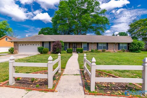 Homes For Sale - 7823 Horseshoe Trail<br/> Huntsville, AL 35802