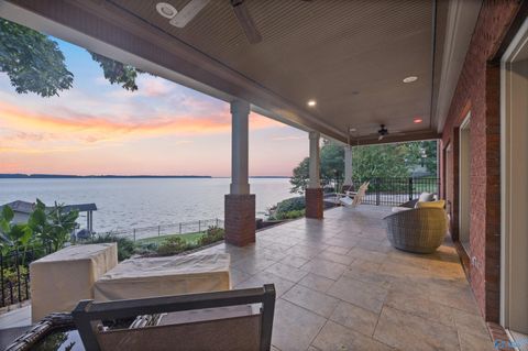 Photo of 13613 Inverness Place, Athens, AL 35611 (MLS # 21905459)