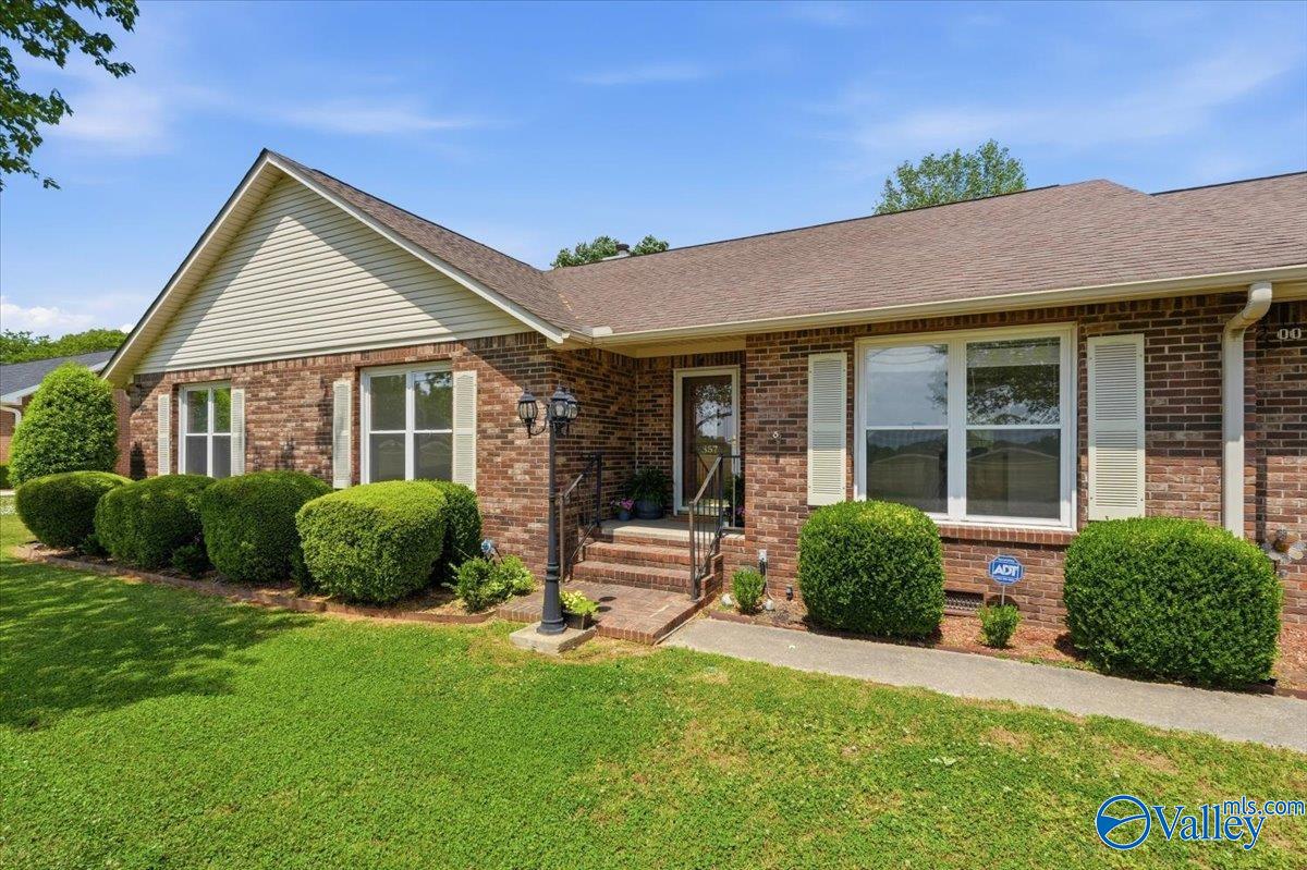 357 Countess Road NE