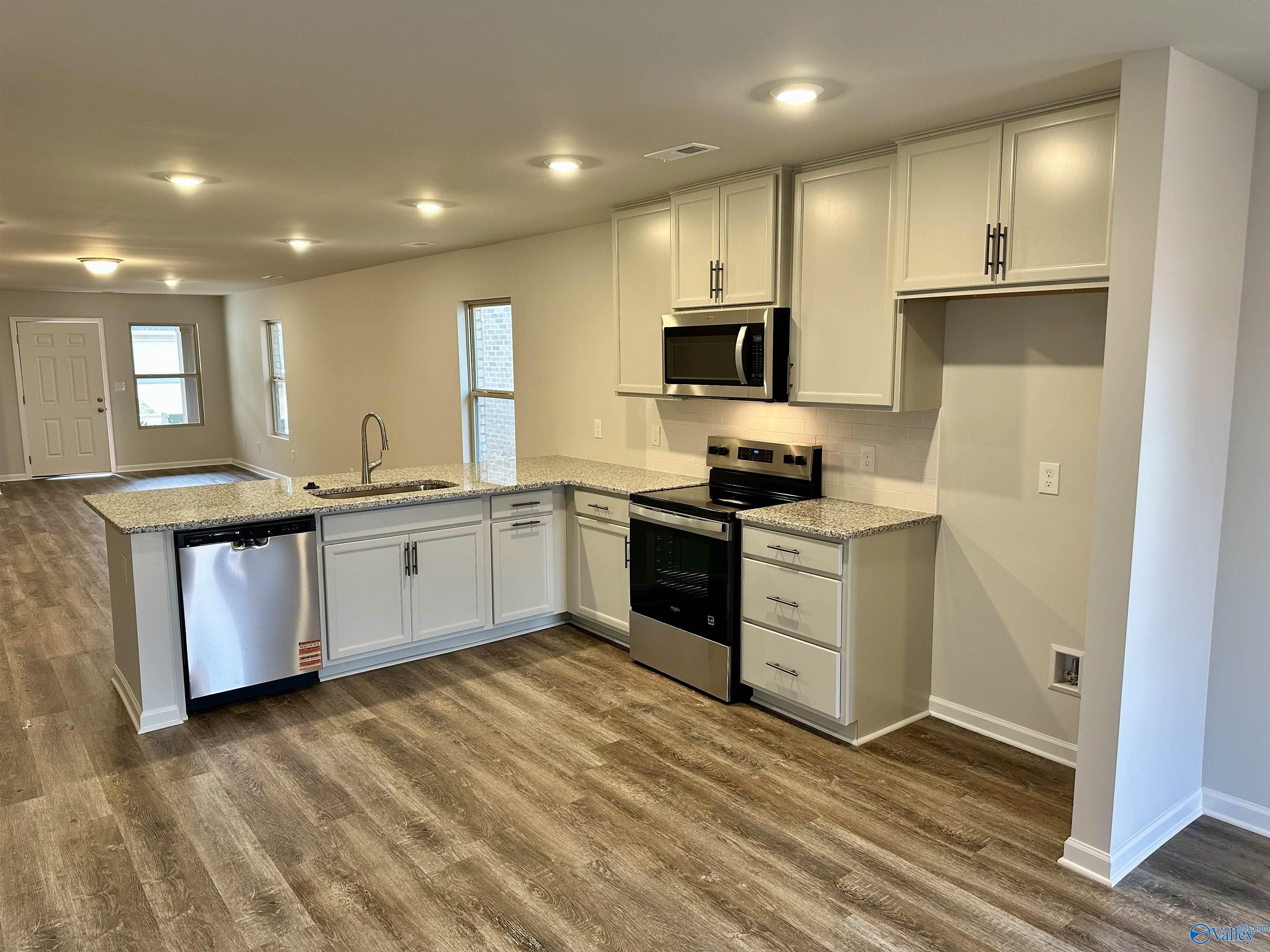 27955 Chalmers Circle, Harvest, Alabama image 5
