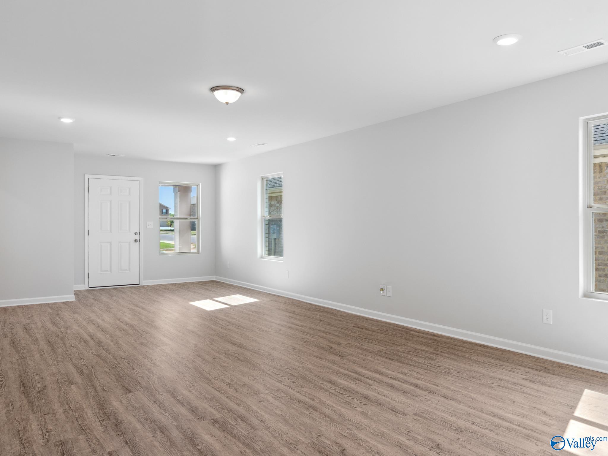 27955 Chalmers Circle, Harvest, Alabama image 13