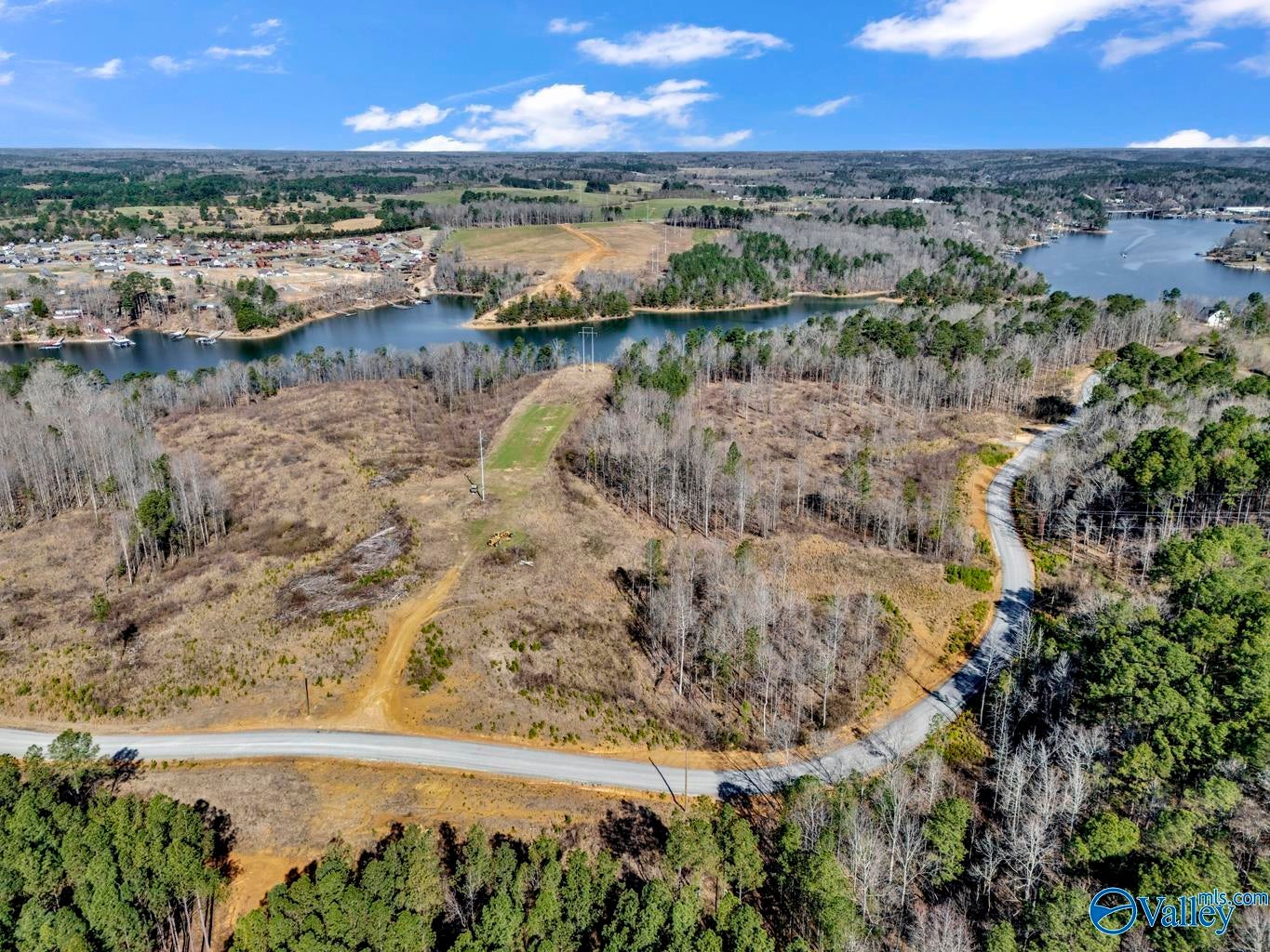 98 acres County Road 102