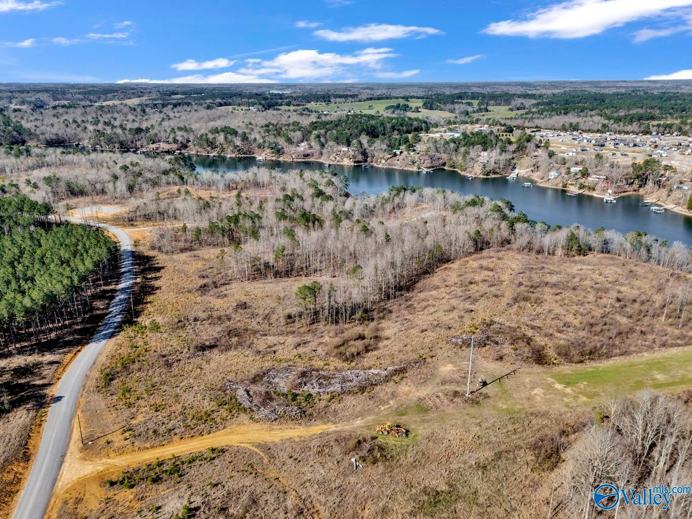 98 acres County Road 102