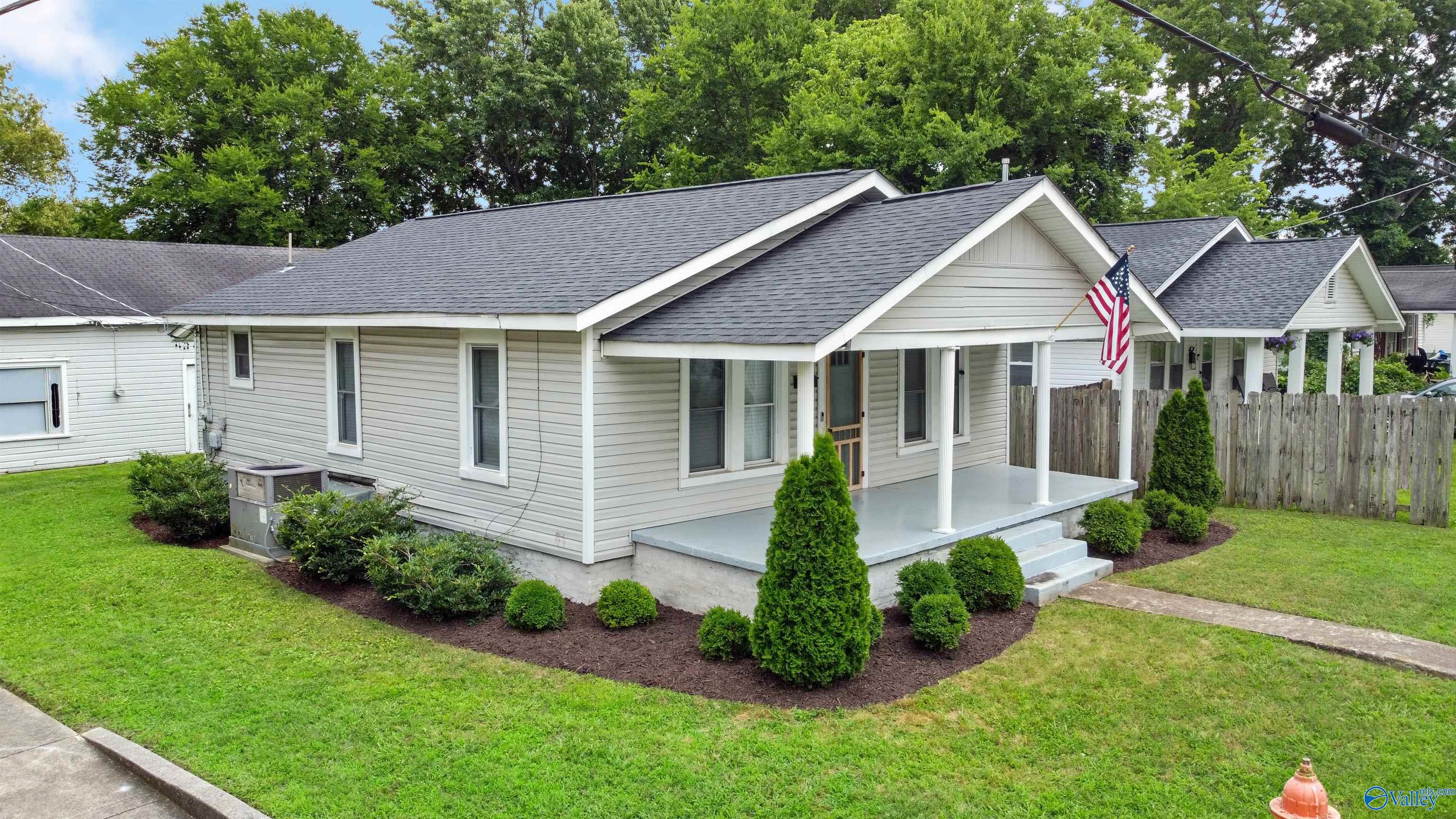 714 NW Cross Street, Huntsville, Alabama image 35
