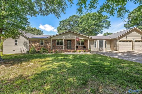 Homes For Sale - 4813 Norris Mill Road<br/> Hartselle, AL 35640