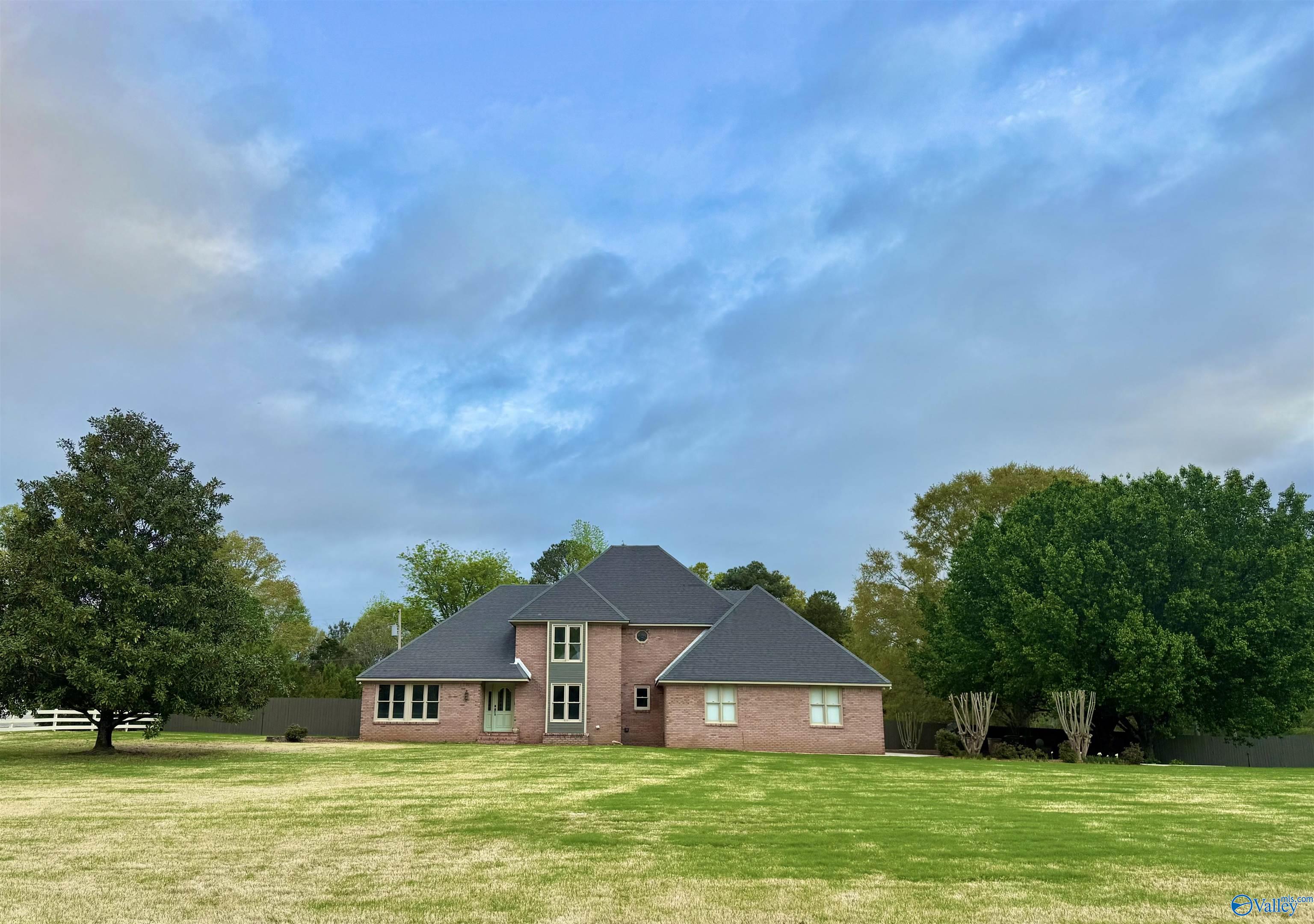 2108 Chapel Hill Road, Decatur, Alabama image 2