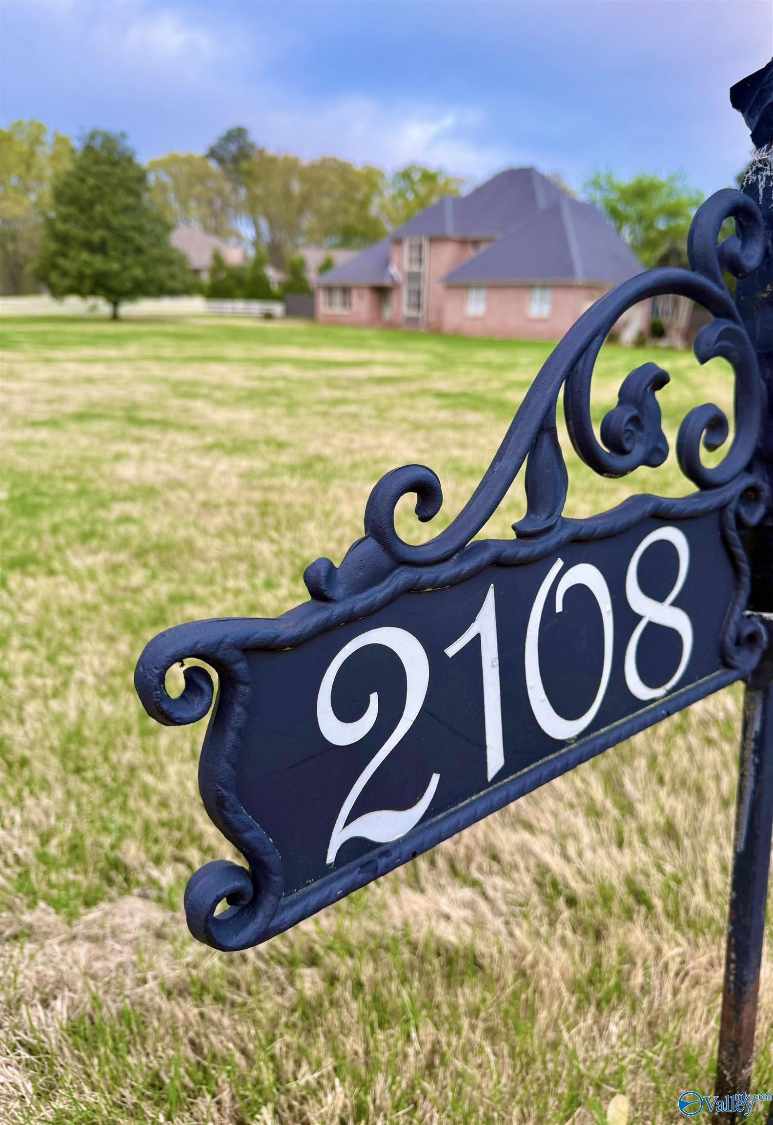 2108 Chapel Hill Road, Decatur, Alabama image 1