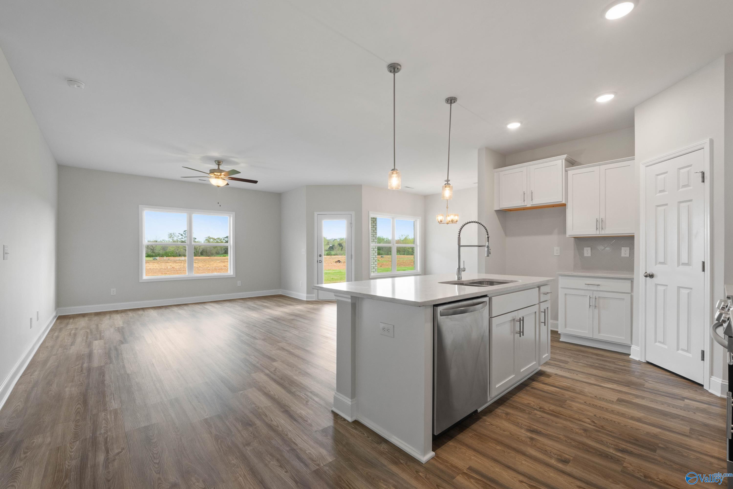 196 Beaver Brook Place, Toney, Alabama image 12