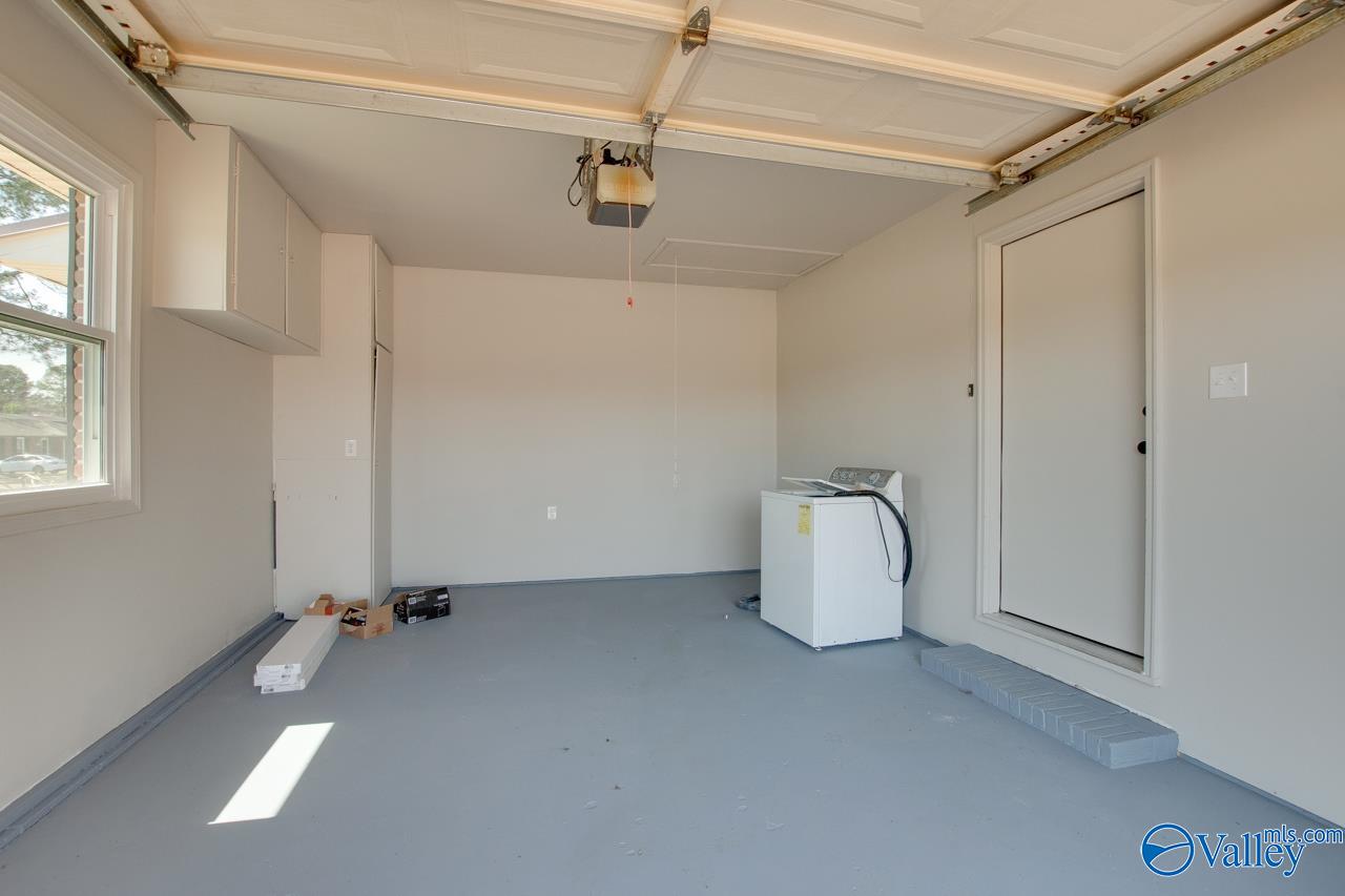 1702 Vinca Street, Decatur, Alabama image 30