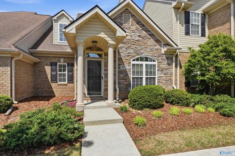 Townhouse For Sale - 1003 Scarlet Woods<br/> Huntsville, AL 35806