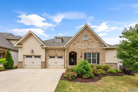 Photo of 6 Hidden Grove Circle, Huntsville, AL 35803 (MLS # 21917091)