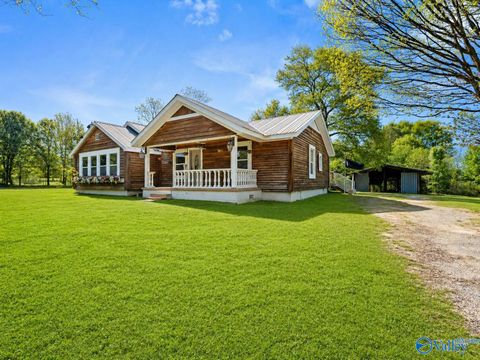 Homes For Sale - 4432 County Road 1725<br/> Cullman County, Holly Pond, AL 35083