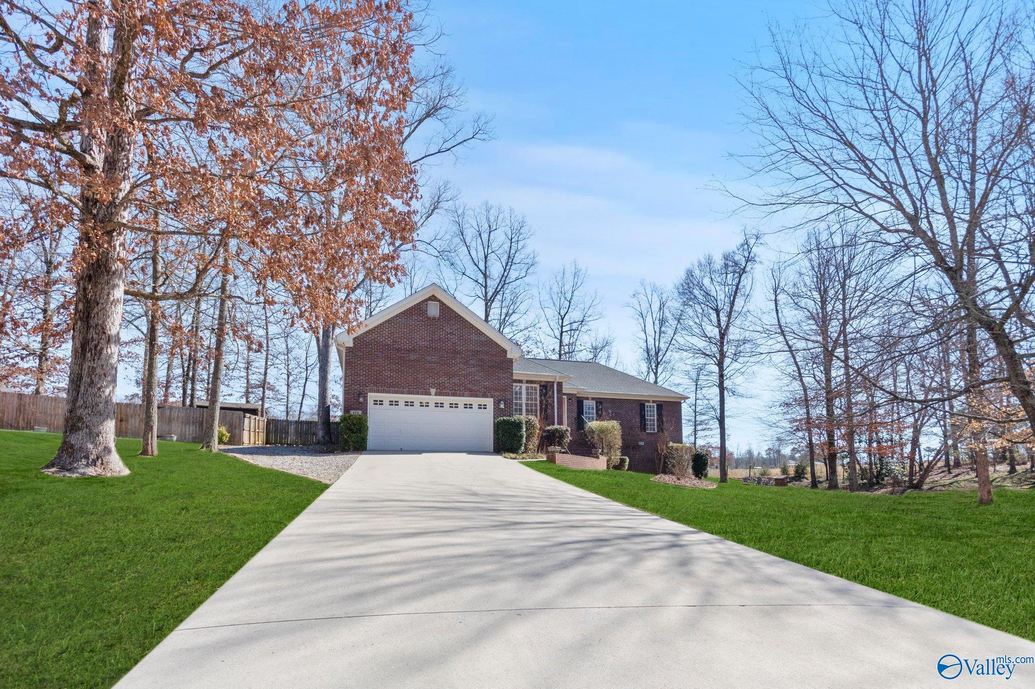 111 Iron Horse Trail, Harvest, Alabama image 2