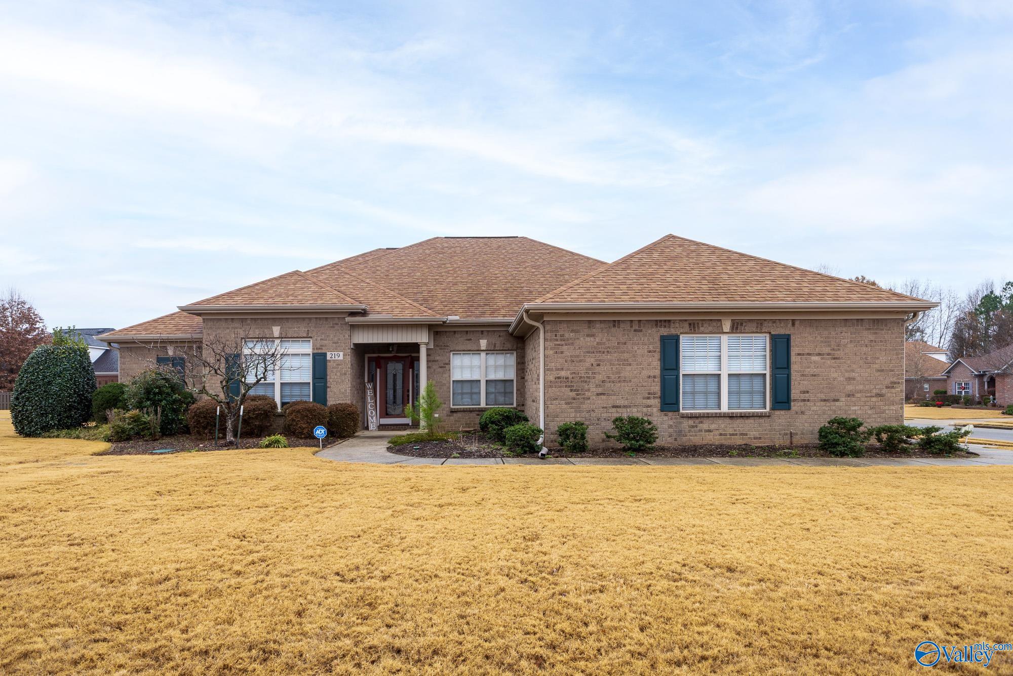 219 Waterbrook Lane, Harvest, Alabama image 1