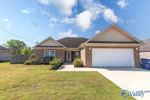 Photo of 81 Center Lane, Oxford, AL 36203 (MLS # 21911392)